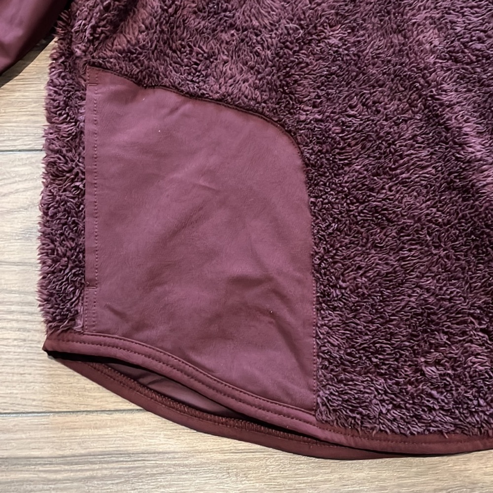 Nike plum Sherpa pullover - Picture 4 of 8